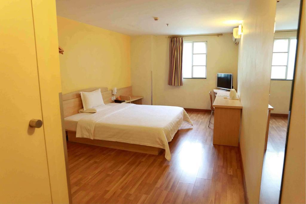 7Days Inn Laiwu Fengcheng West Street Rum bild