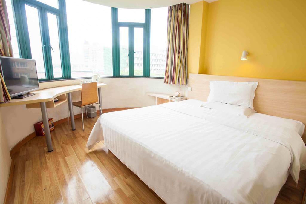 7Days Inn Laiwu Fengcheng West Street Exteriör bild